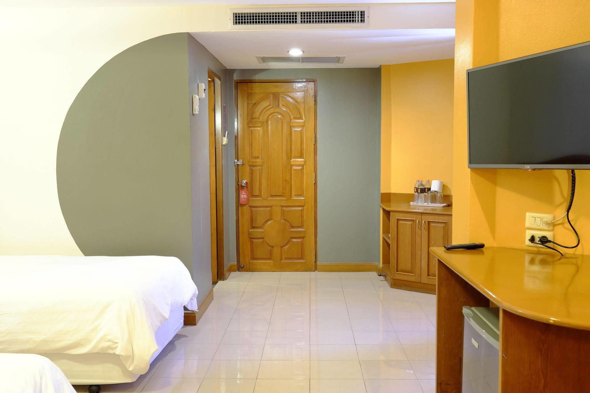 Pj Inn Pattaya Dış mekan fotoğraf