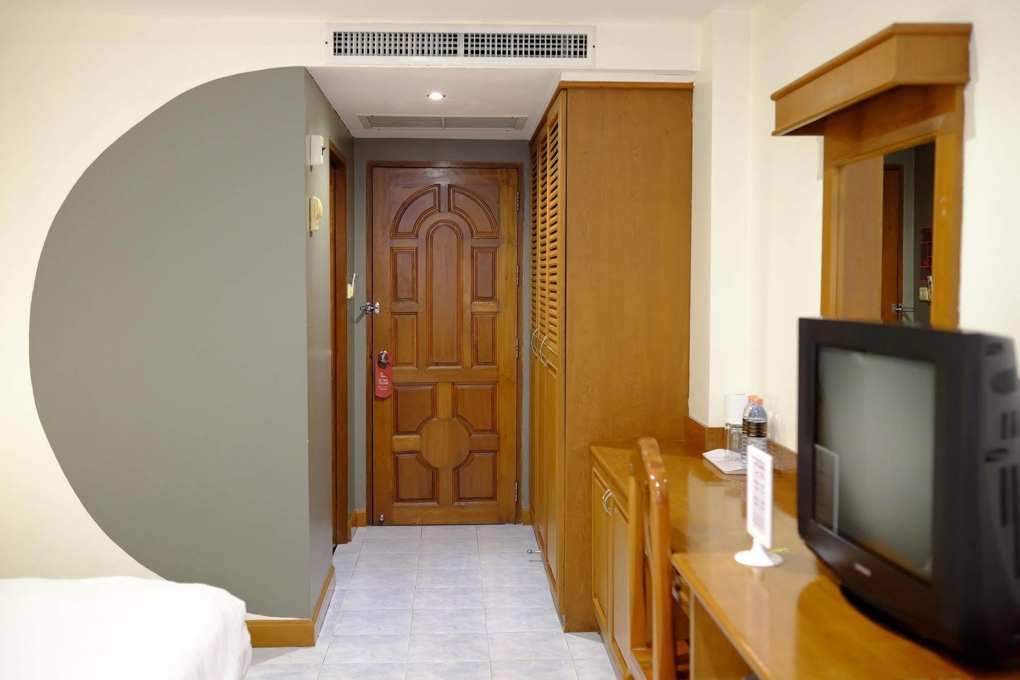 Pj Inn Pattaya Dış mekan fotoğraf